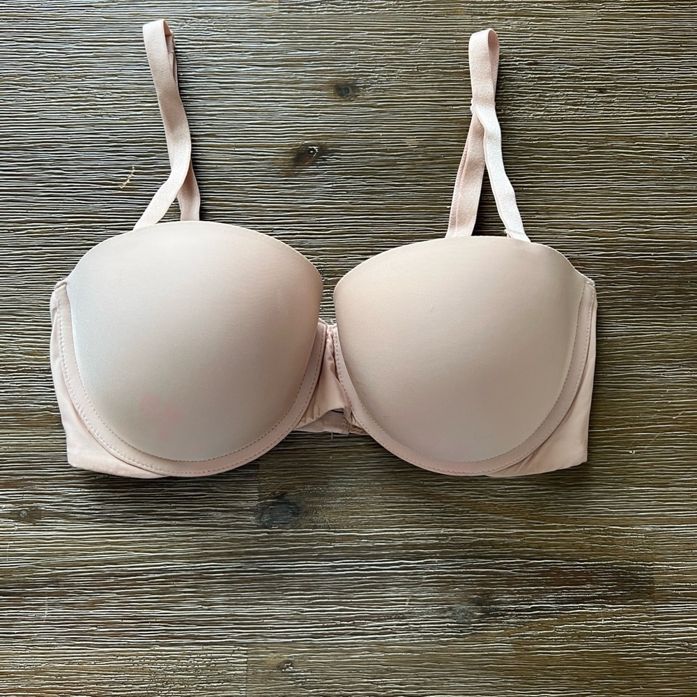 Nude Victoria’s Secret Adjustable Strapless Push Up Bra